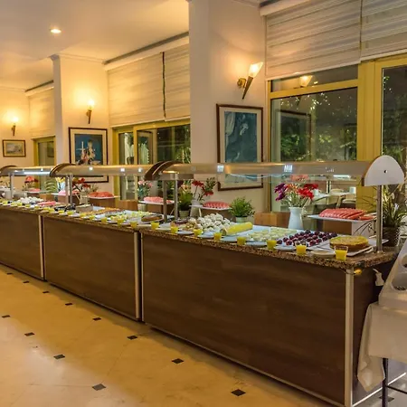 Grand Faros Hotel