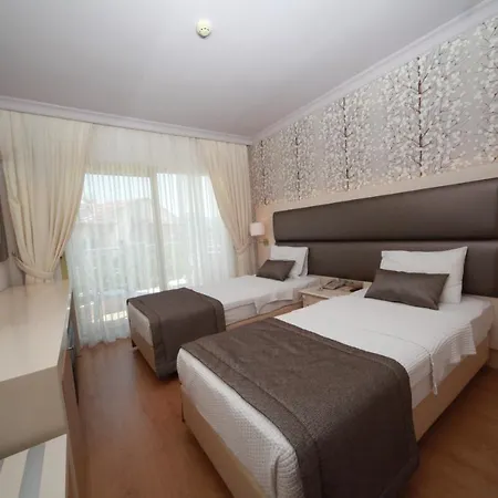 Grand Faros Hotel 4*