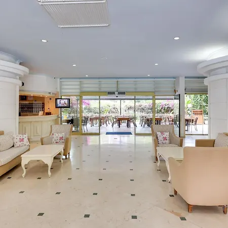 Hotel Grand Faros
