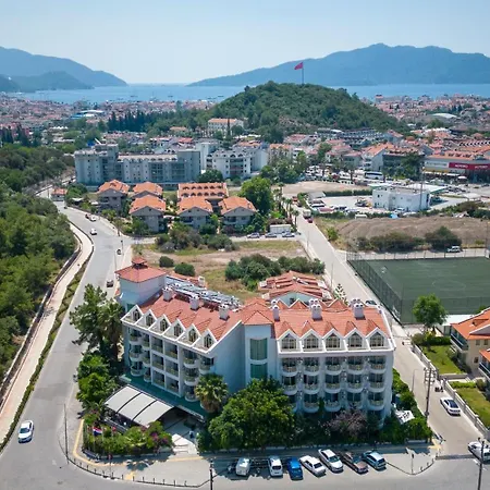 Grand Faros Hotel