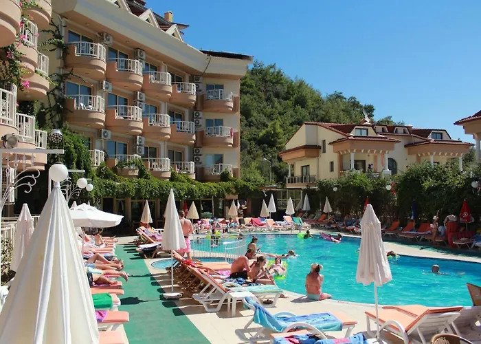 Hotel Grand Faros 4*