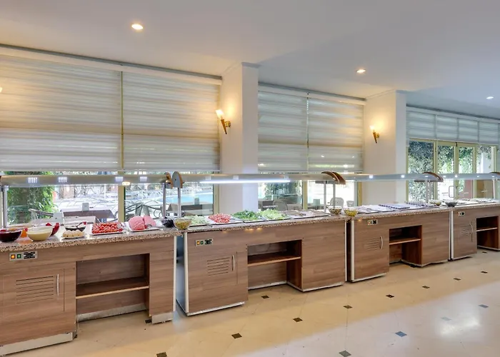 Hotel Grand Faros 4*