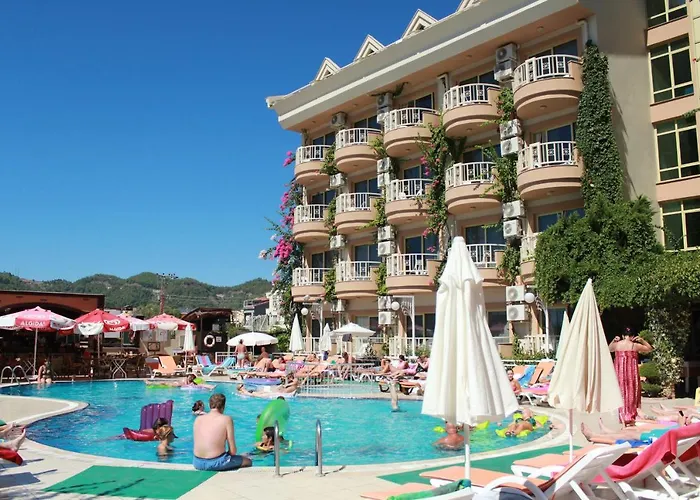 Grand Faros מרמריס