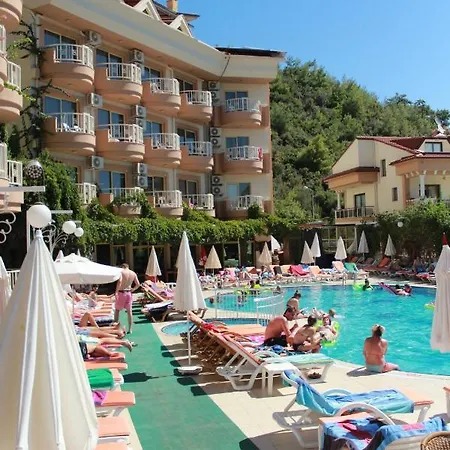 Grand Faros فندق