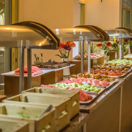 Grand Faros فندق